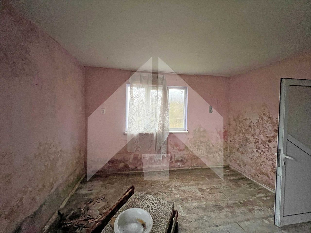 Продава се Къща в с. Цани Гинчево, Област Шумен - 90 кв.м за 210 €/кв.м - Снимка #6