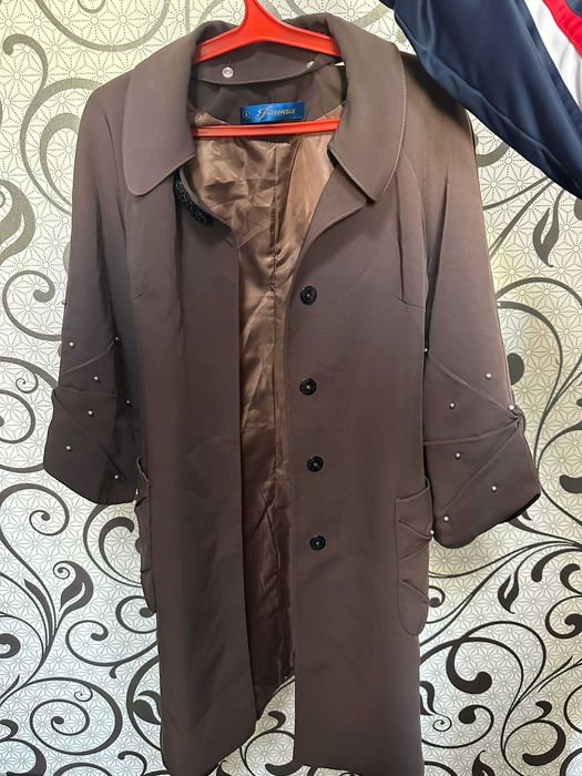 Демисезонный женский плащ