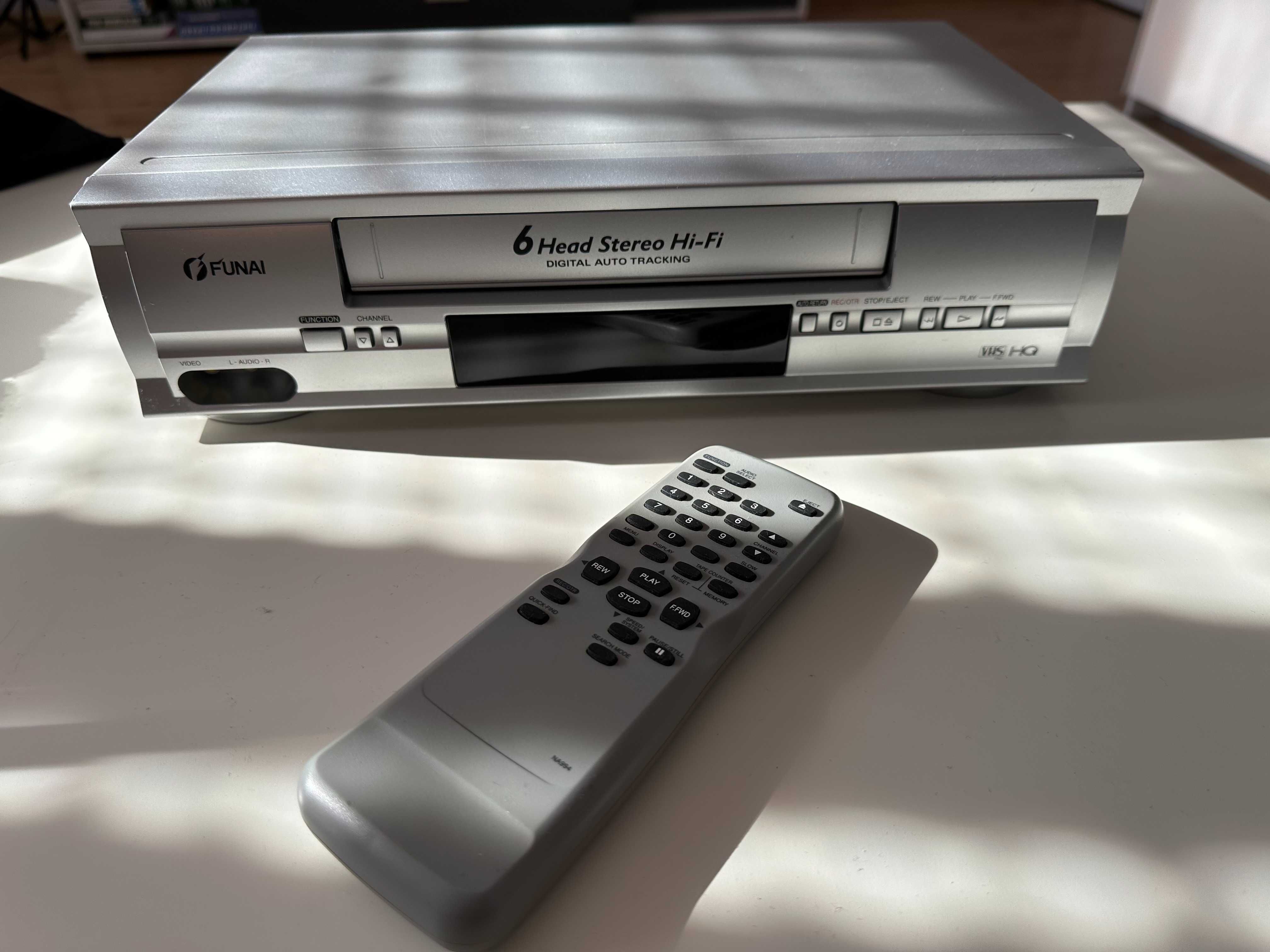 Видеорекордер VHS FUNAI, 6 глави, стерео, отлично състояние