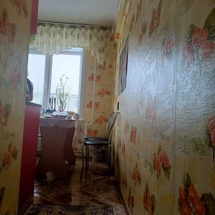 Продам 2 комнатную квартиру в 3 микрорайоне дом 5