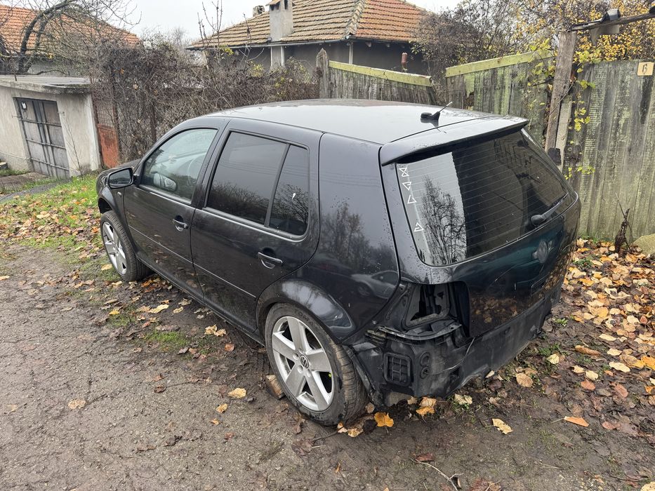 VW Golf 4 на части