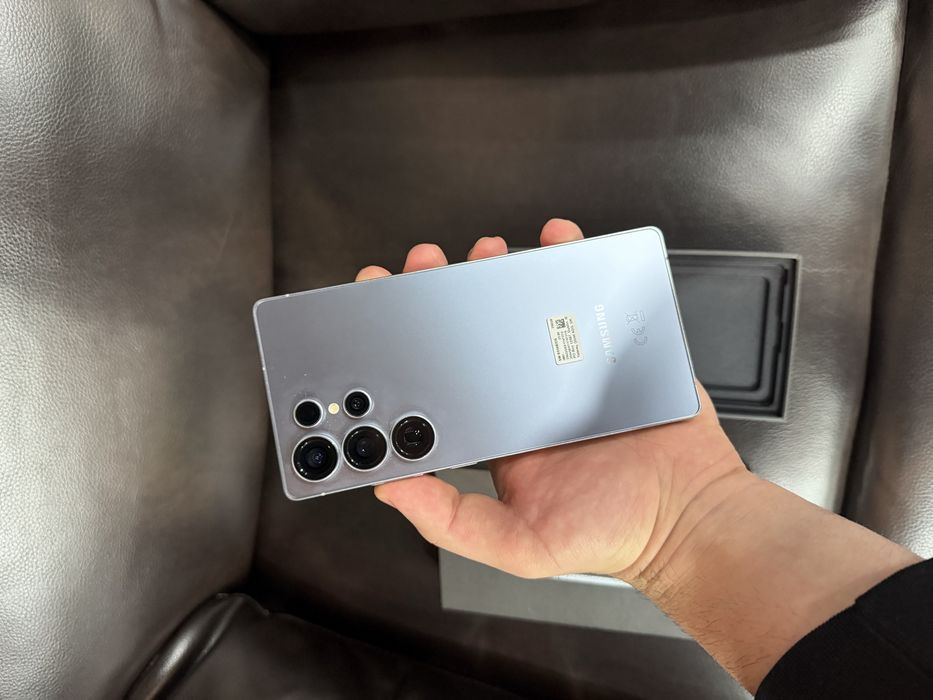 Samsung S25 ultra 256 gb cutie (8 cicluri )