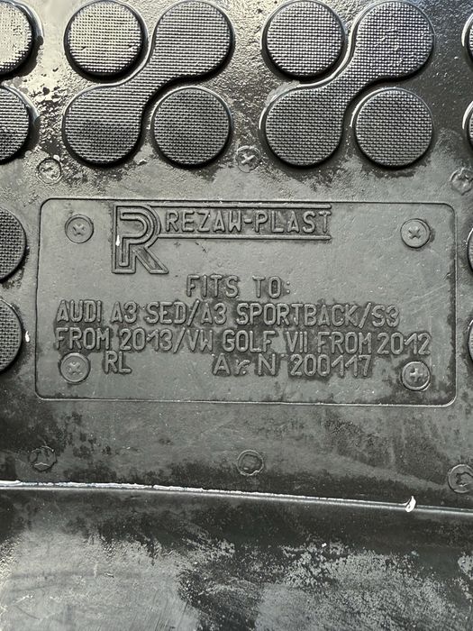 Covorase originale Audi A3/A4/A5 VW Golf 7 Tavita portbagaj Volvo XC60