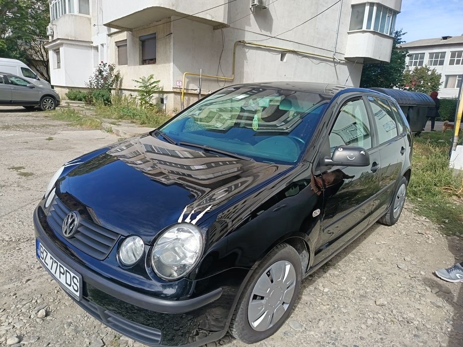 Vând Volkswagen Polo