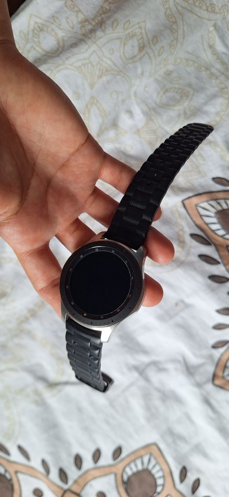 Часы Galaxy Watch