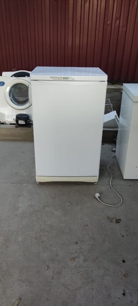 Продам морозильник