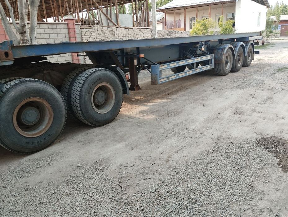 Прицеп. Контейнеровоз.