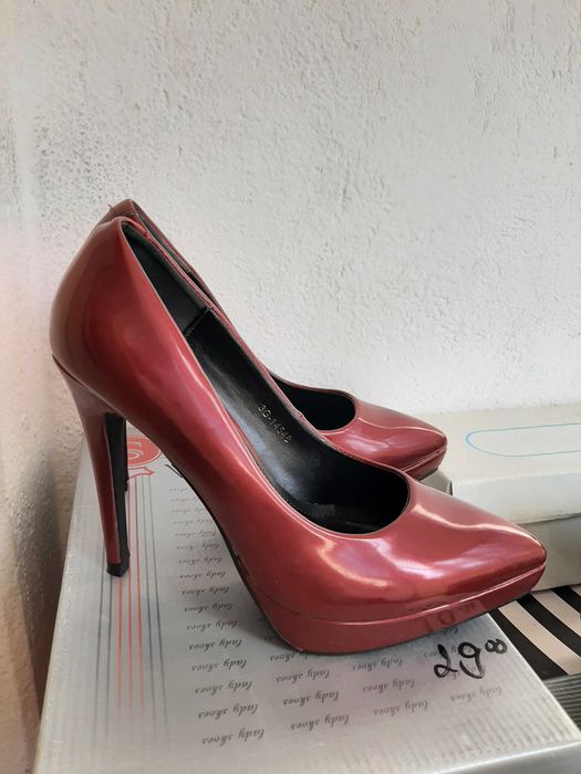 Официални дамски обувки