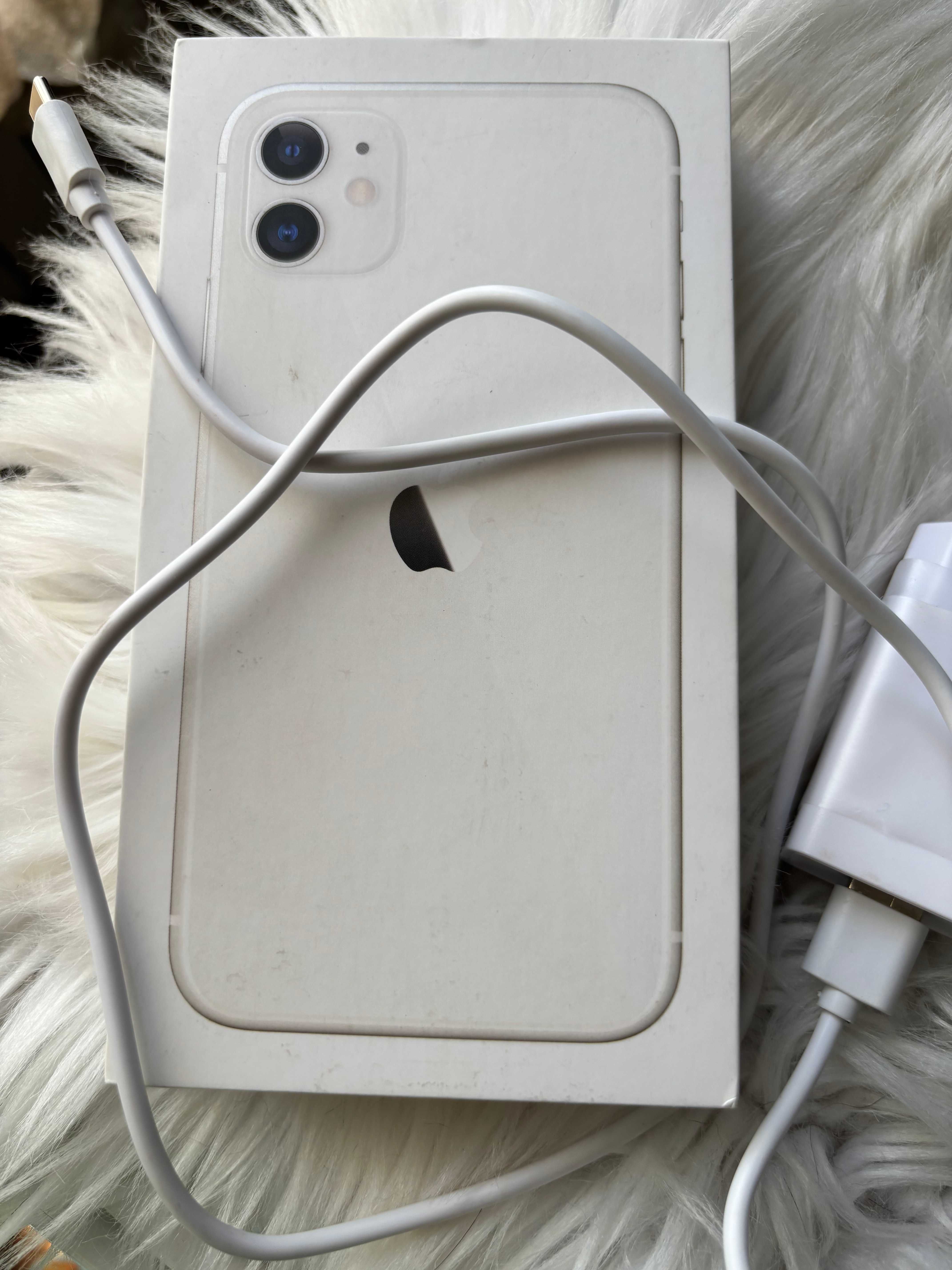 iPhone 11 в очень хорошем состоянии
