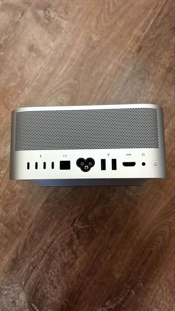Mac Studio M1 Max 10-core CPU/24-core GPU/32GB Memory/512GB SSD