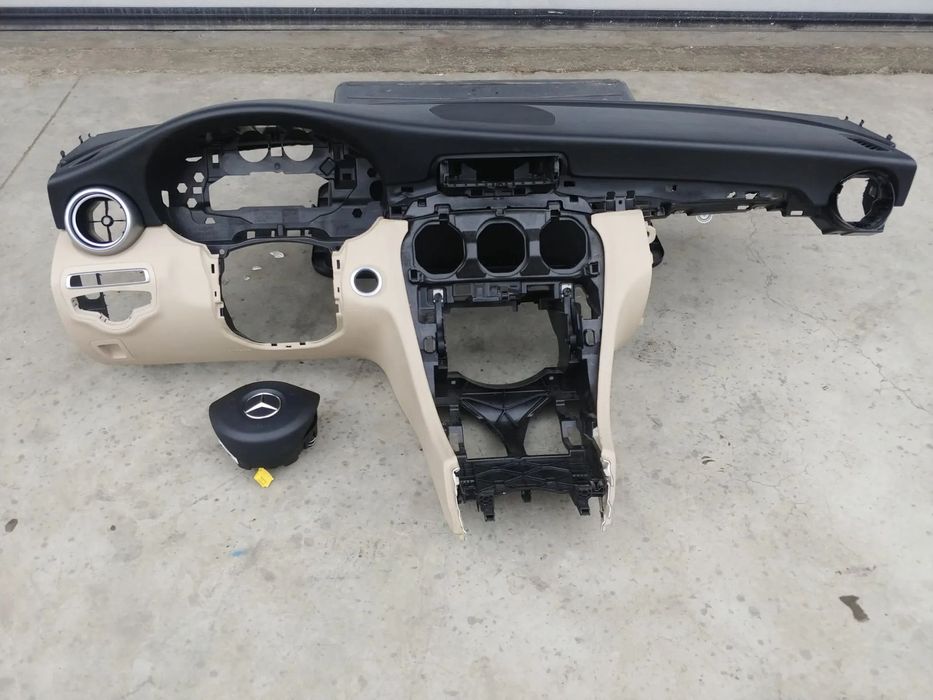 plansa bord  mercedes c-class w205 break jc2400151