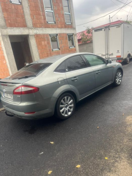 Ford mondeo mk4.