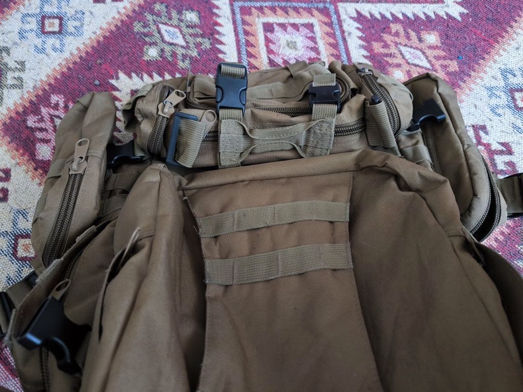 Vând rucsac militar 45L