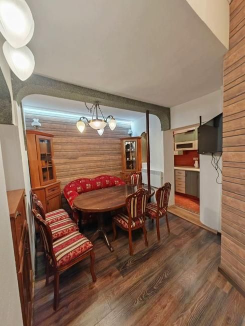 Дава се под наем Двустаен апартамент в София, Център - 60 кв.м за 500 € - Снимка #1