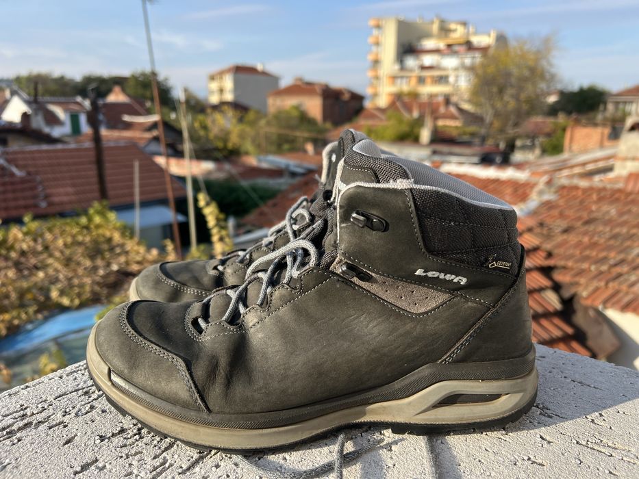 Lowa Gore-Tex 41 1/2 Mid
