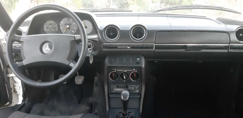 Mercedes , vehicul istoric