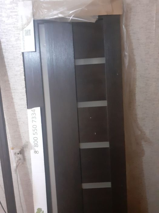 Продам межкомнатную дверь срочно.