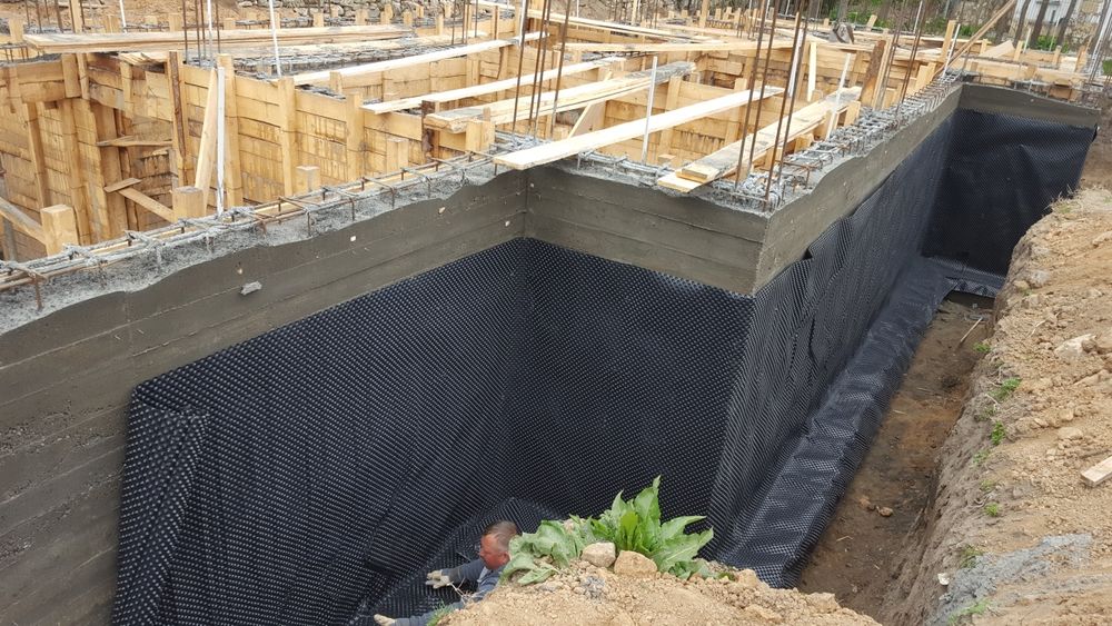 Imobil S+P+1 si PUZ S+P+2+3RETRAS