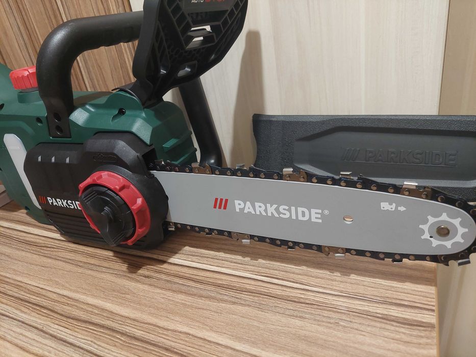 Акумулаторен верижен трион PARKSIDE