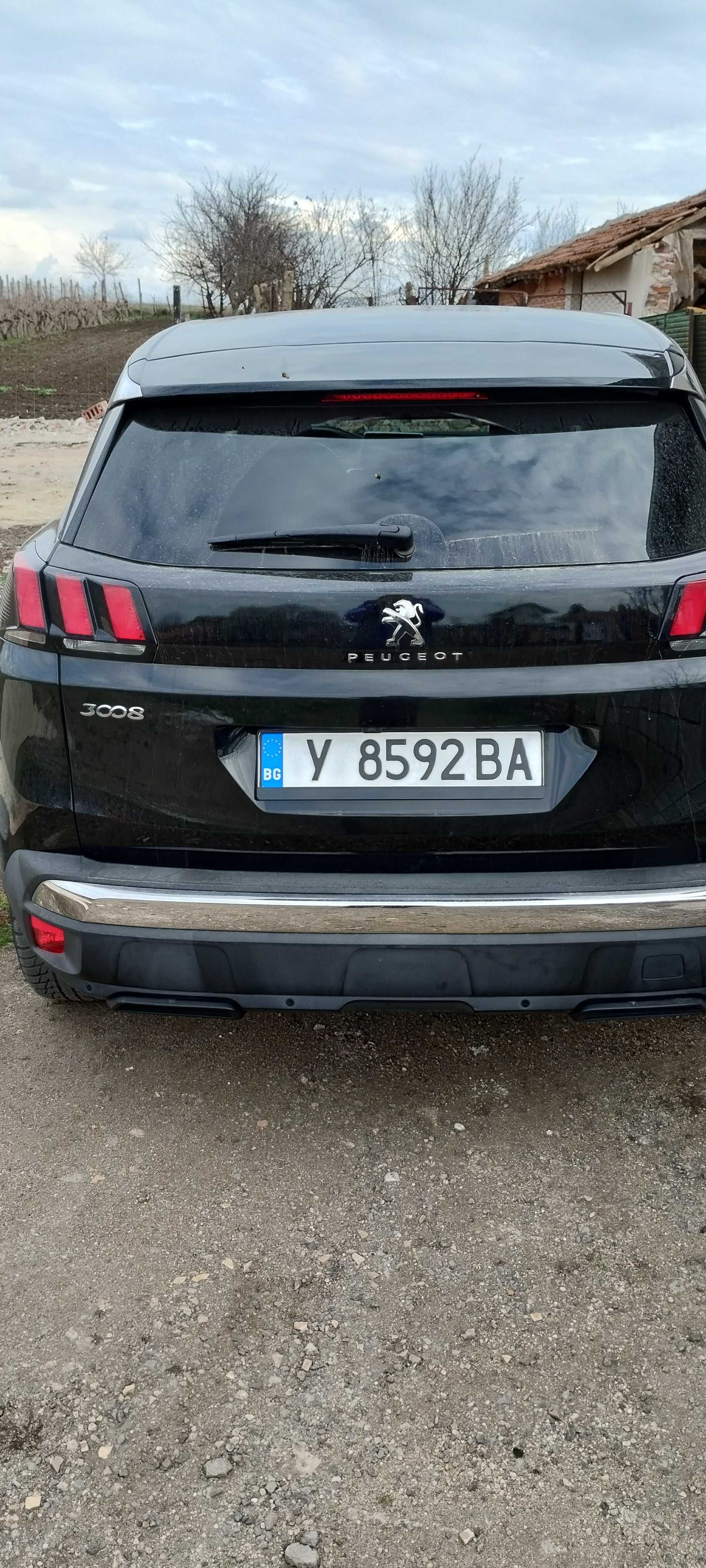 Продавам Пежо 3008