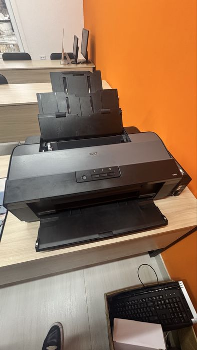Epson L1300 deyarli yangi