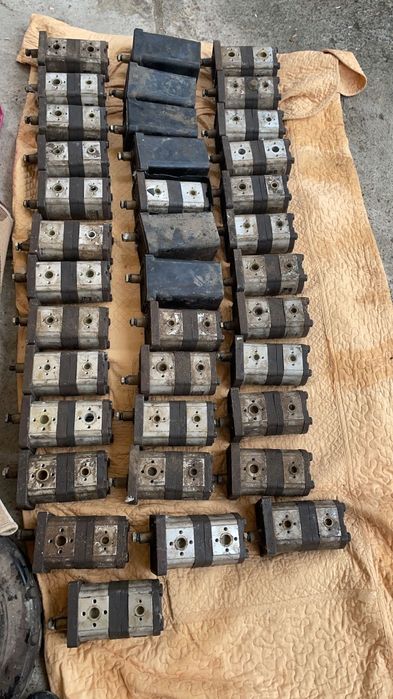 Pompe hidraulice duble cu roti dintate noi originale