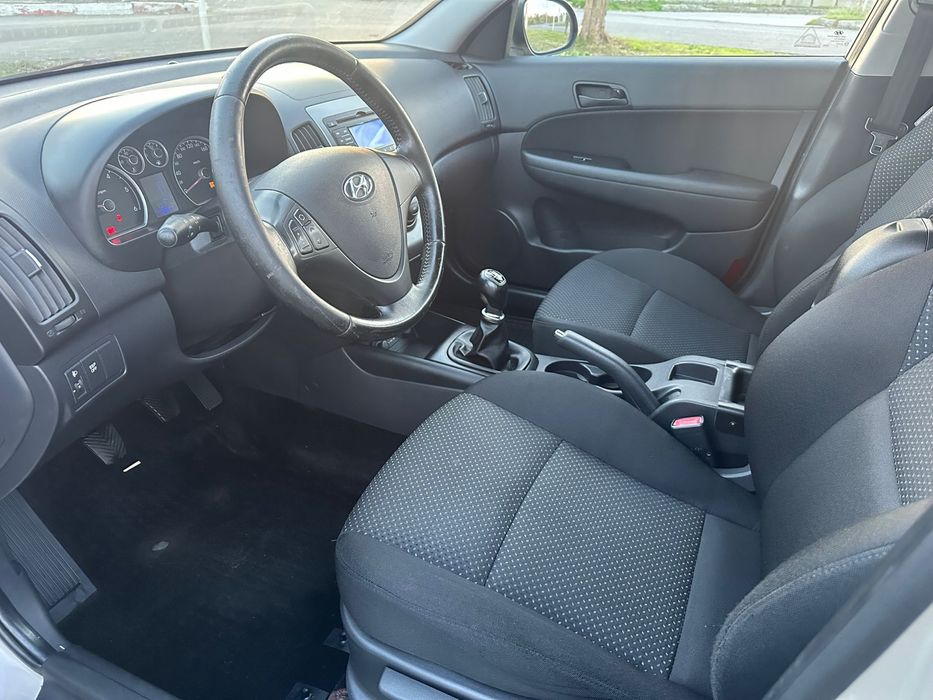 Hyndai I30 2011 1.6Diesel 203000 km