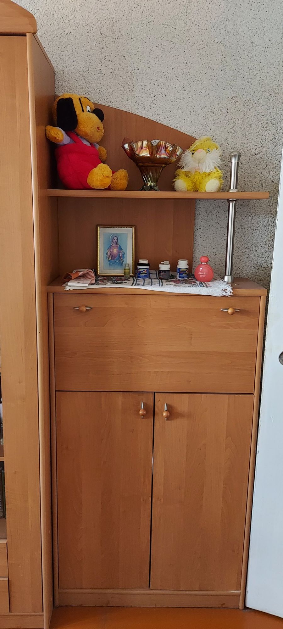 Продам стенку недорого