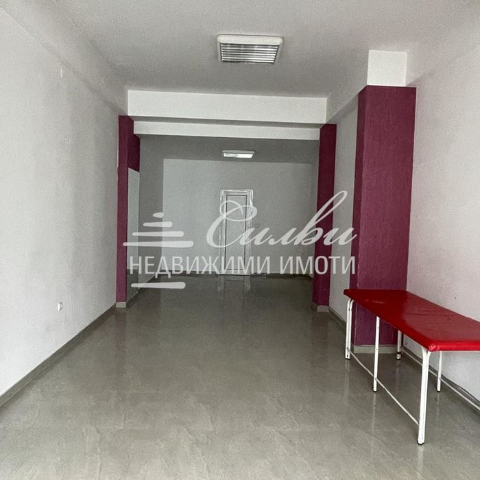 Търговско помещение  с площ от 45 кв.м. – кв. Център