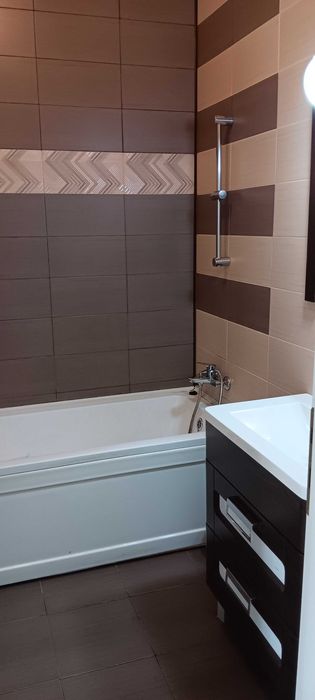 Inchiriez ap 2 camere