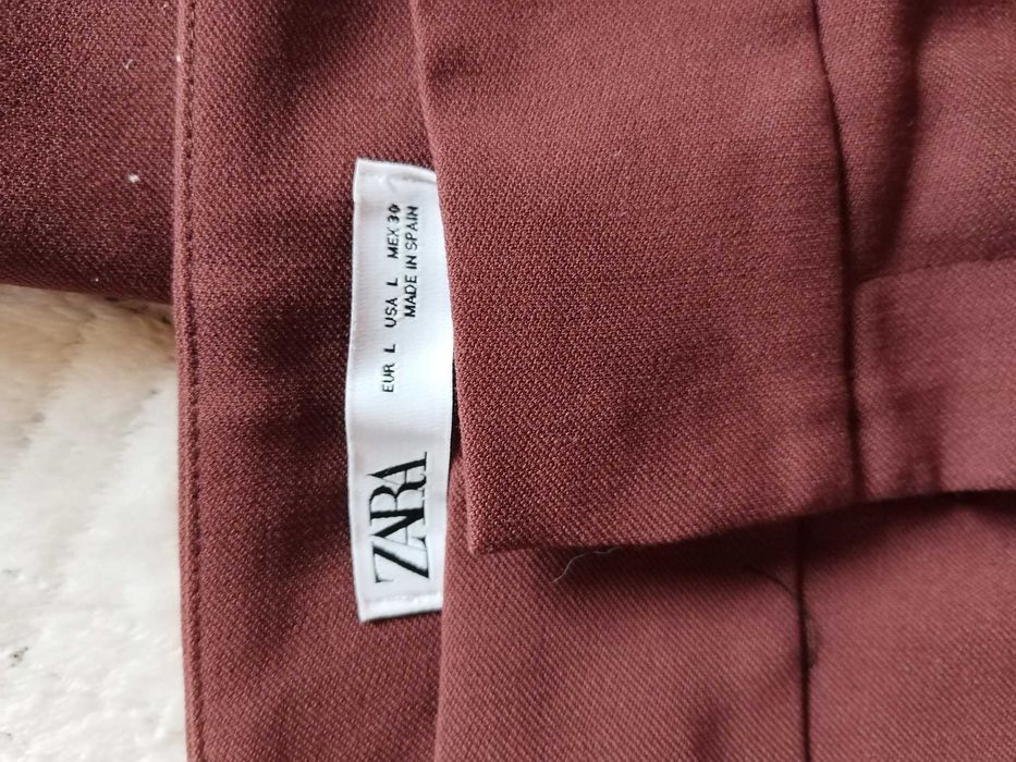 Pantaloni zara L