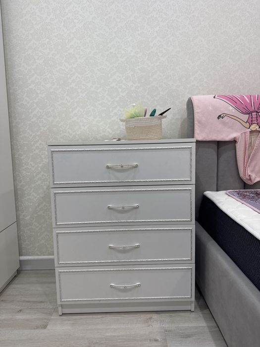 Тумба комод в зорошем состоянии срочно !