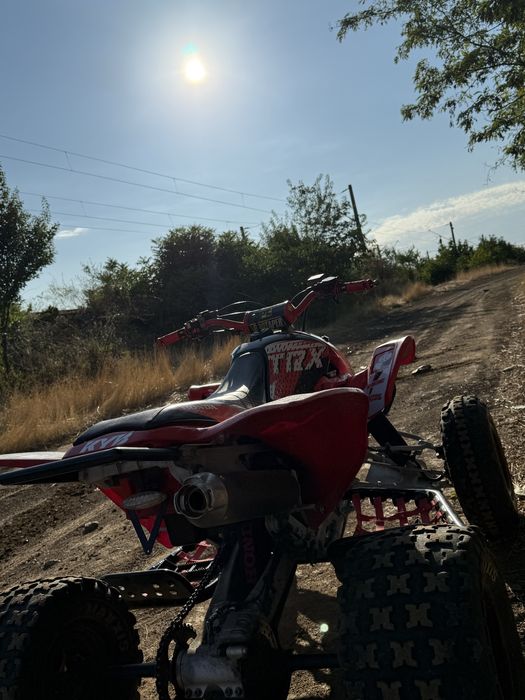 Vând honda trx450R