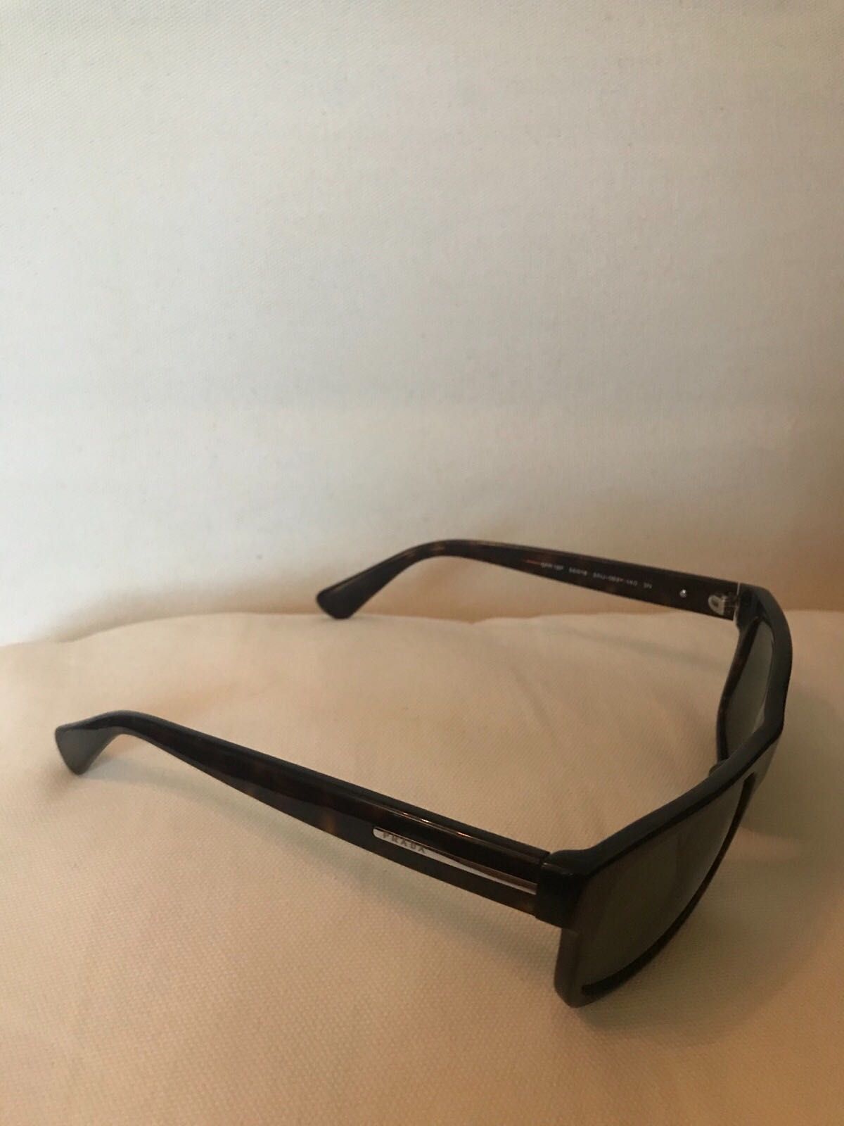 Prada оригинални слънчеви очила