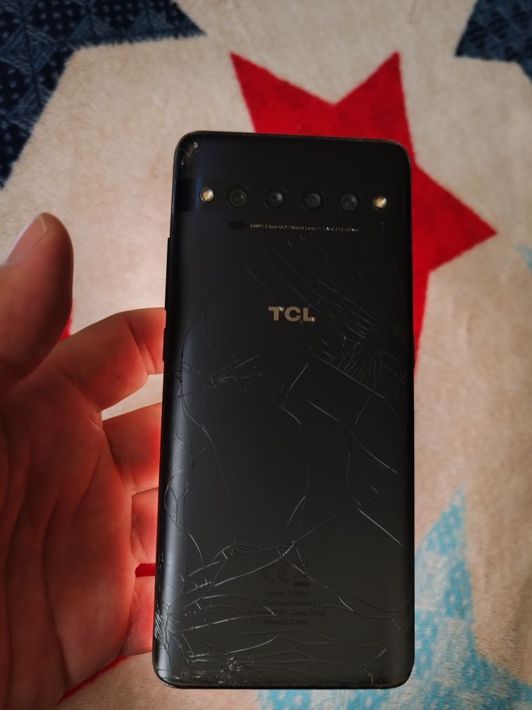 TCL 10 Pro ieftin
