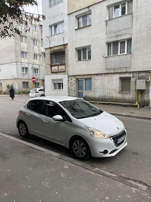 Vand Peugeot 208 2013 1.4HDI