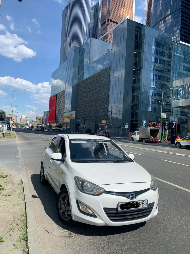 Hyudai i20 сотилади