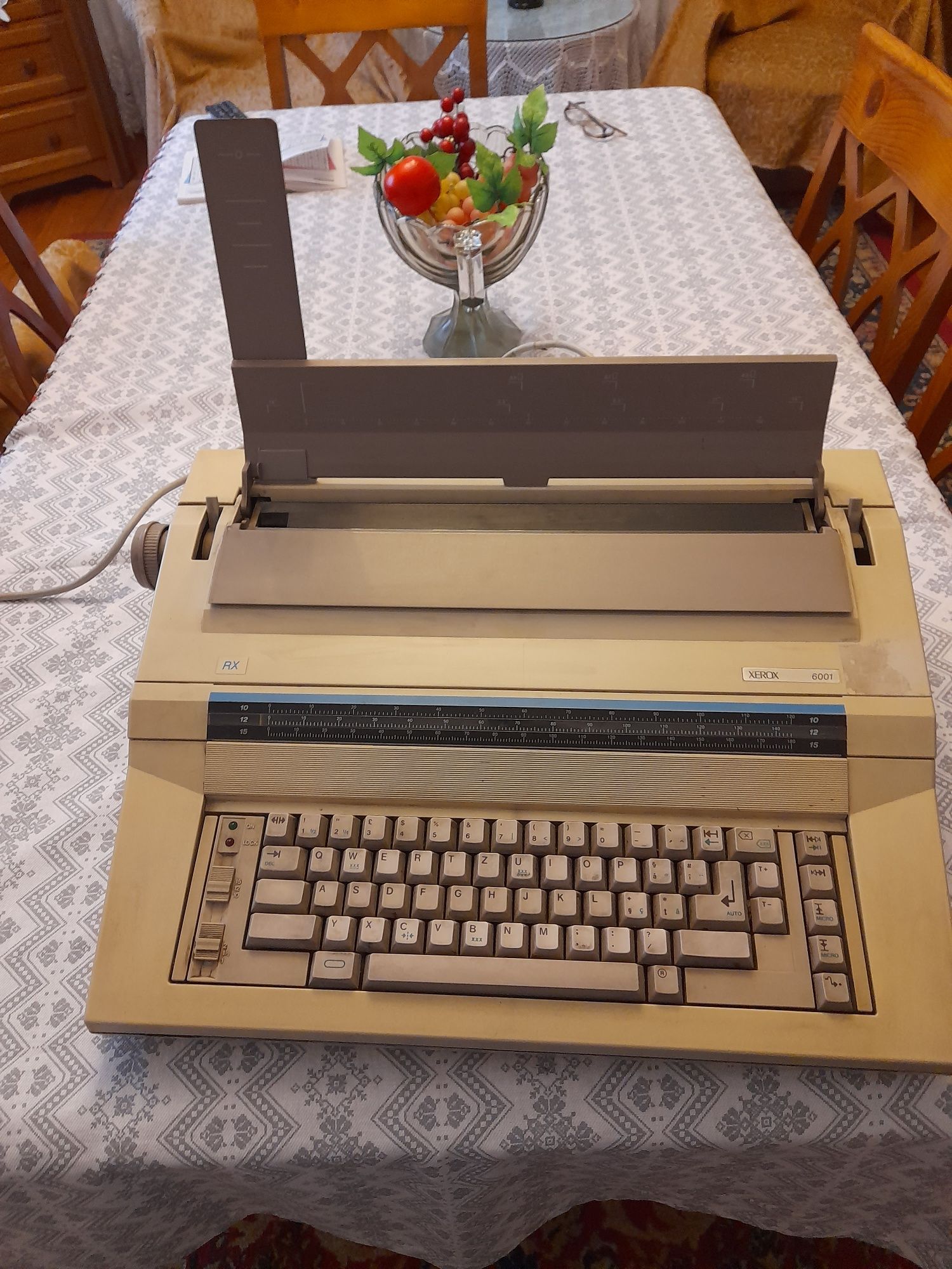 Mașina de scris electronica RX XEROX 6001