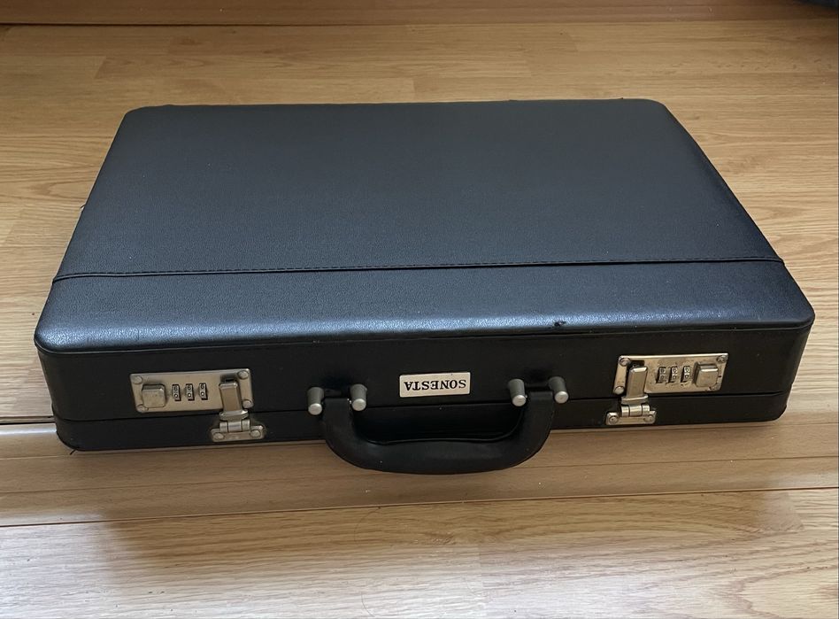 Geanta/servieta/diplomat din piele cu cifru negru