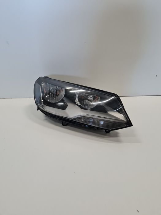 Far dreapta Volkswagen Touareg 7P / cod - 7P1941006 / an - 2010- 2014