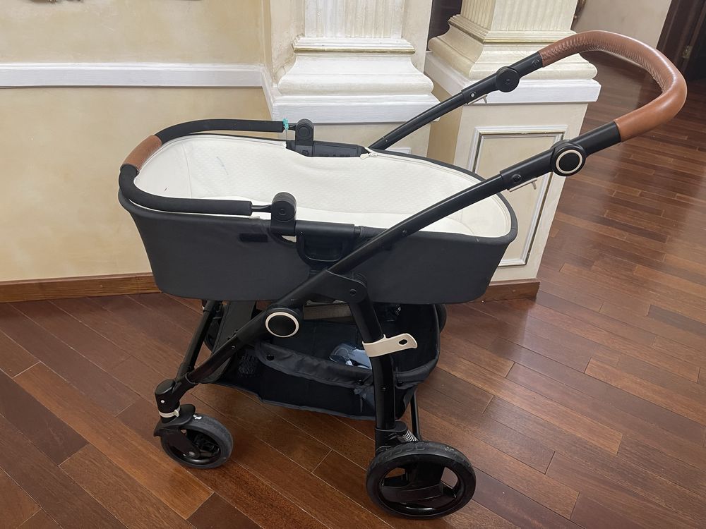 Срочно продам коляску 2в1 Cybex