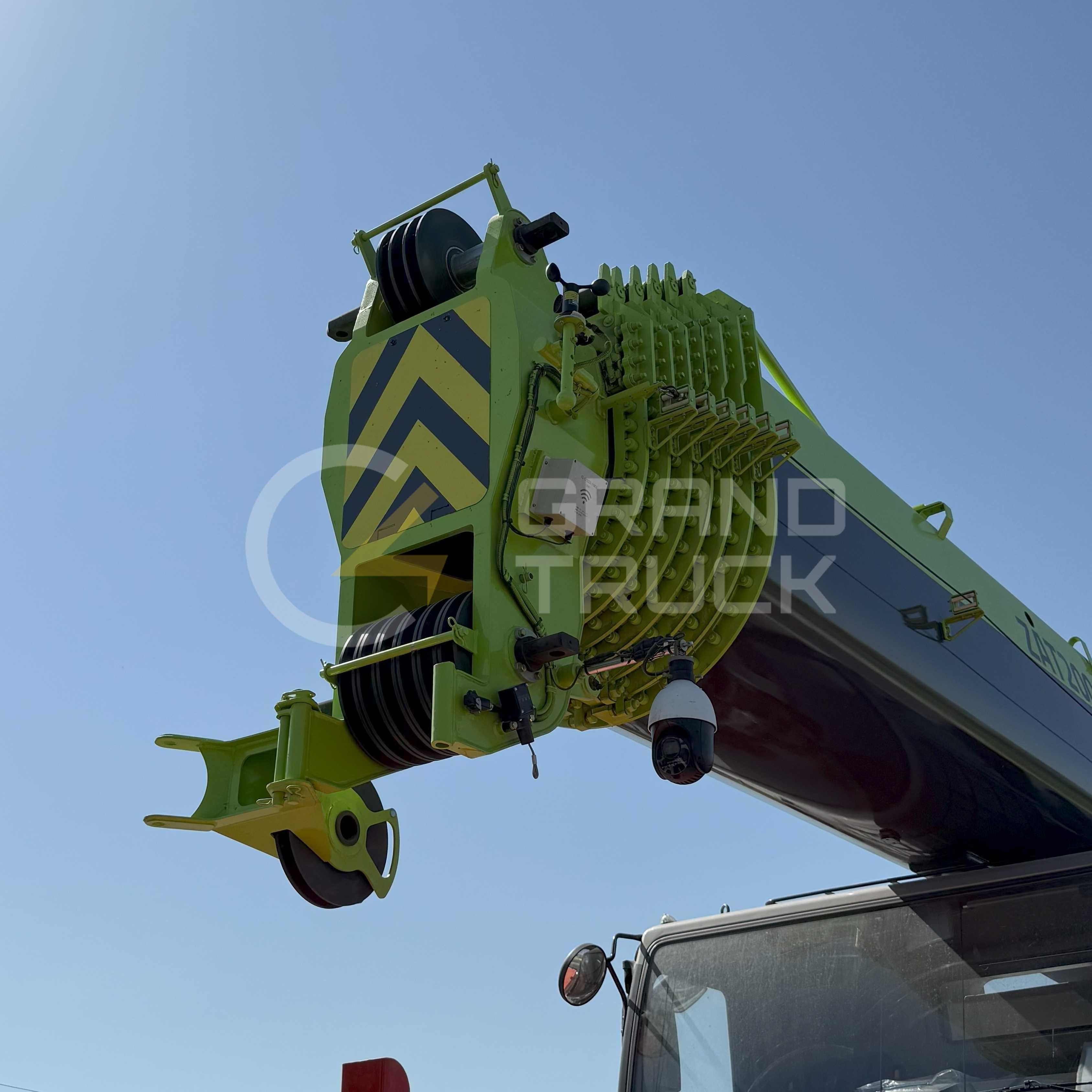 Zoomlion 200tonnalik AVTOKRAN