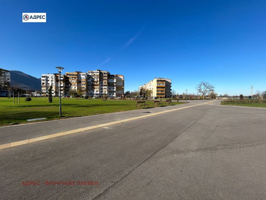 Парцел в Враца-Сениче площ 300 цена 38347