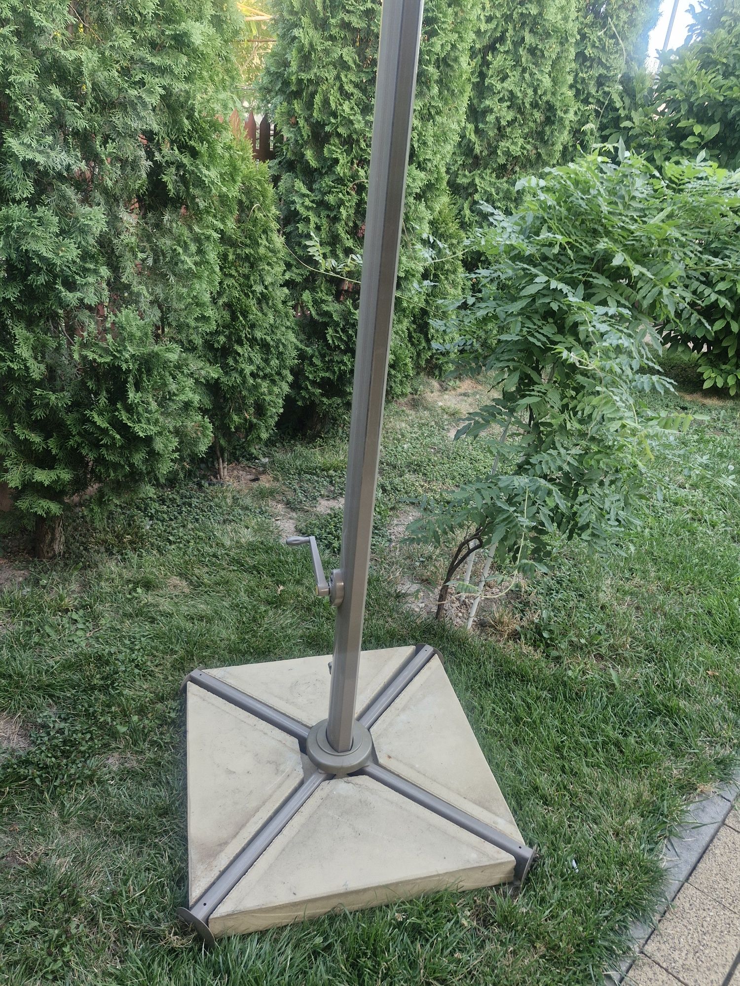 Vand Umbrela, copertina   Gradina 3x3 m