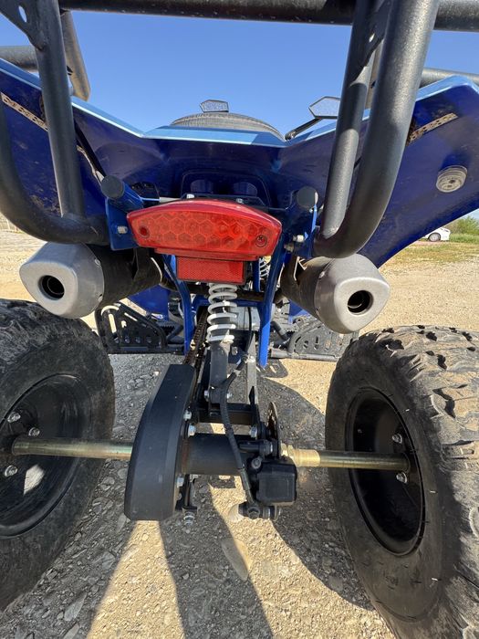 Atv marca kxd cu motor de 125cc