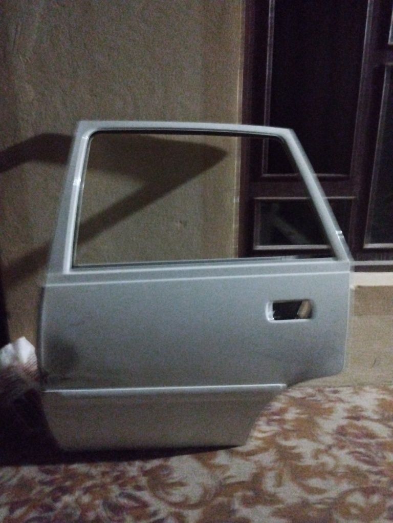 Nexia 2 chap taraf orqa eshik
