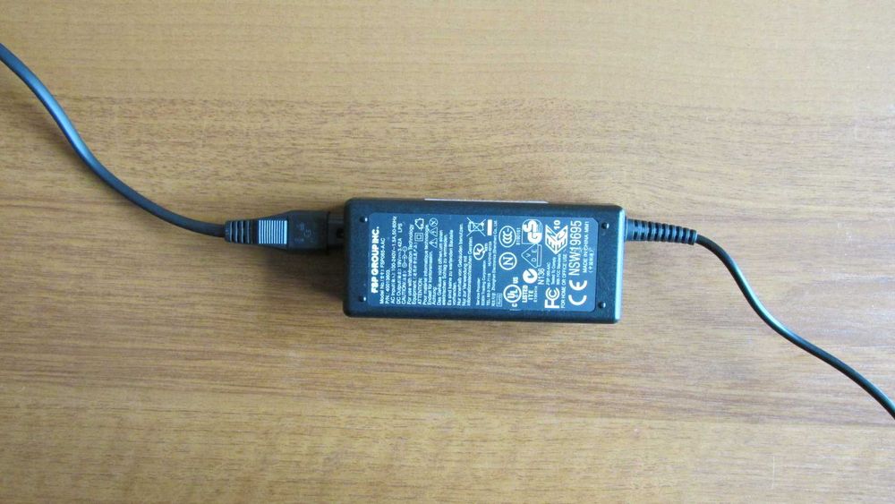 17.3 инча Tochiba с Intel i5-5200,ново SSD