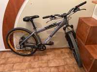 Bicicleta dh UMF Hardy 3 2500lei