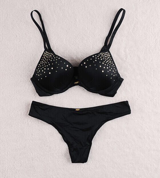 Set lenjerie Victoria Secret 's - Cadoul PERFECT - nou 2025