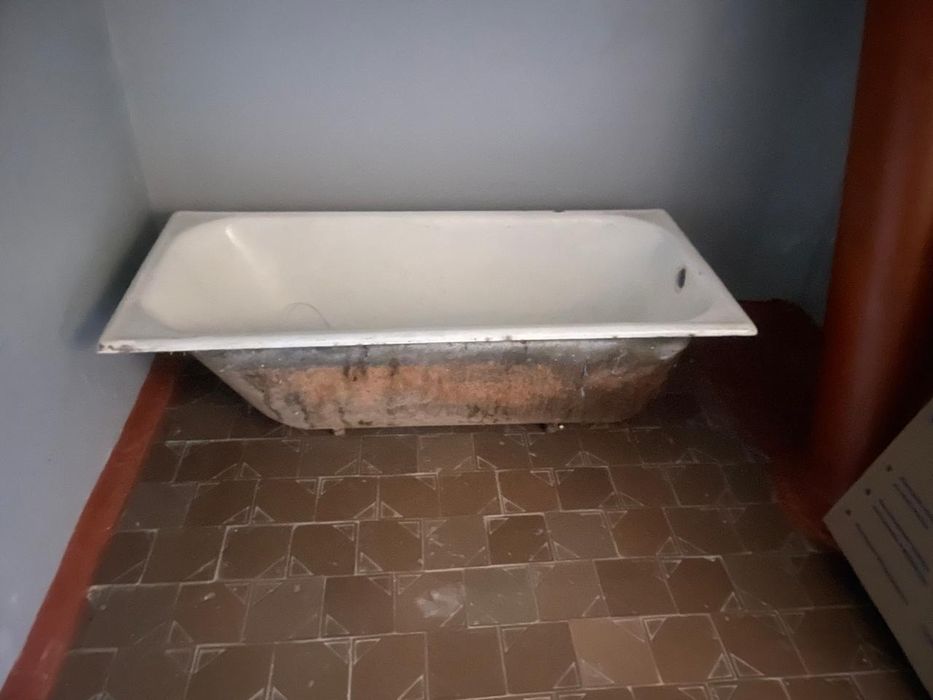 Продам ванну чугунная
